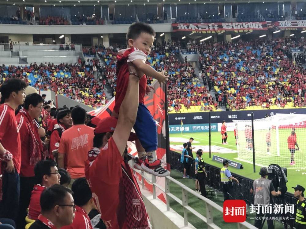 威尼斯人网站- 尼斯中场悍将重伤赛季报销  